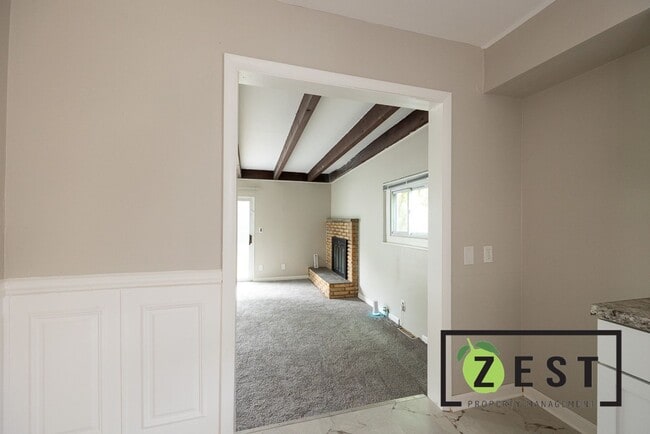 Building Photo - Charming 3-Bedroom Home Coming Soon on Det...