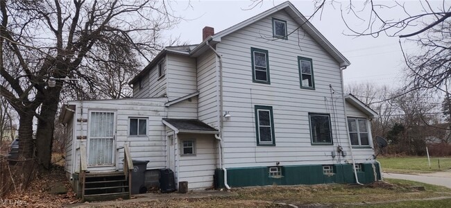 Building Photo - 920 Shehy St