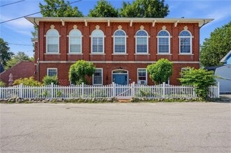 Building Photo - 1298 Victory Hwy