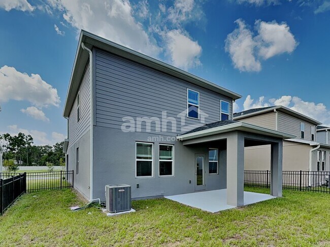 Building Photo - 5968 Pinewood Ests Dr