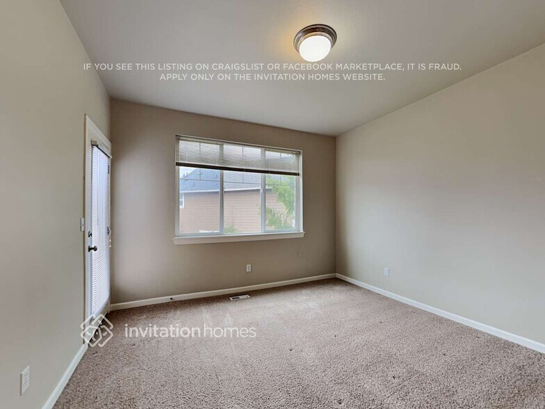 Building Photo - 521 50th St SE