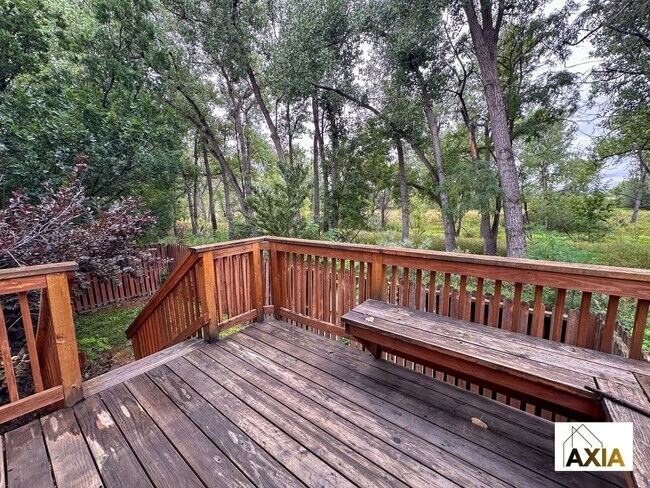 Building Photo - 4BD/2BA Fall Pre-Lease in Quiet Neighborhood!