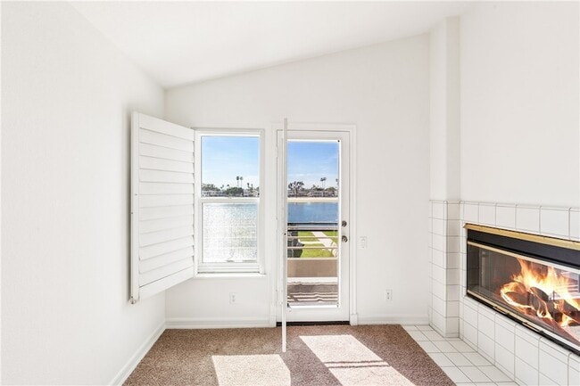 Building Photo - 5824 Spinnaker Bay Dr