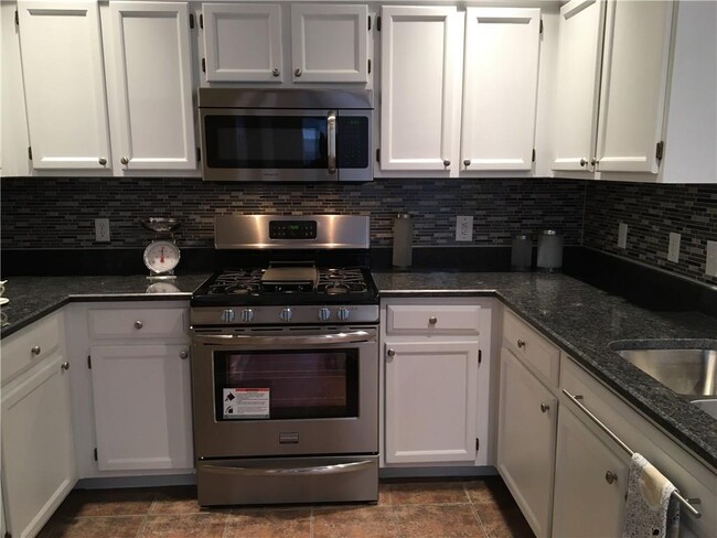 Building Photo - 1216 Brashear Ln