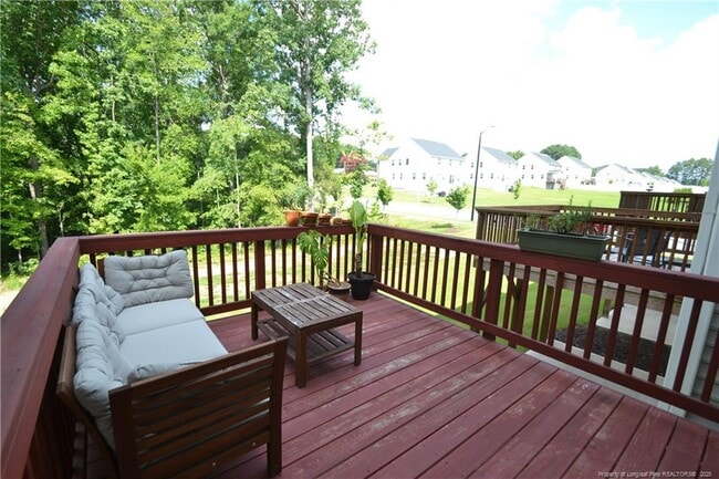 Building Photo - 1006 Romeria Dr