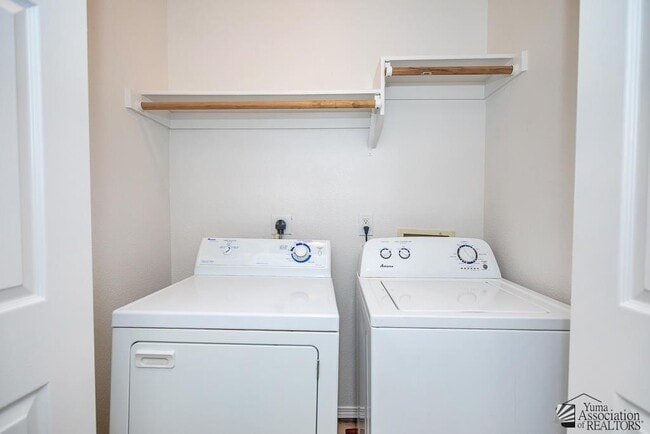 Building Photo - 11626 S Dorothy Dr