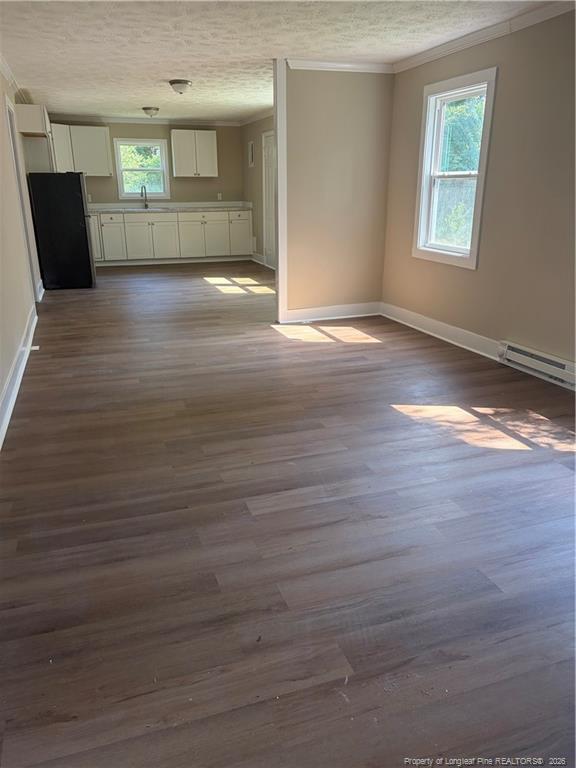 Building Photo - 523 Oakwood Ave