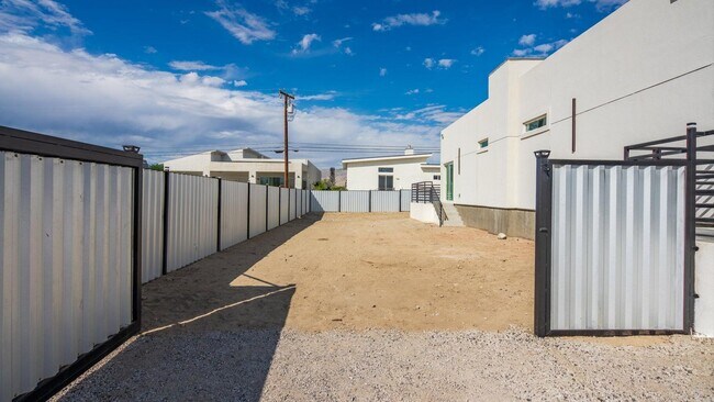 Building Photo - 67670 Buckboard Ln