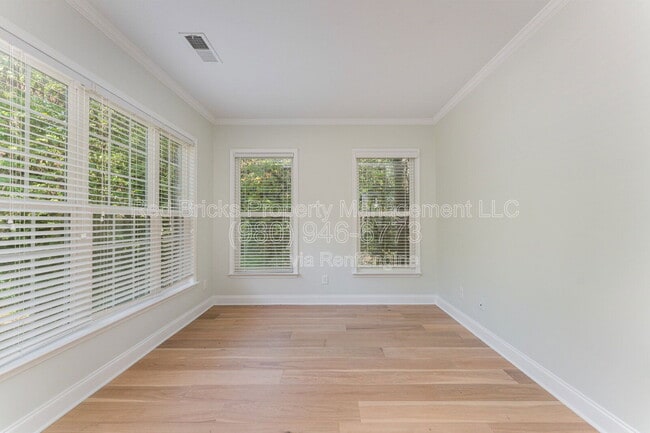 Building Photo - 139 Brackenbury Ln