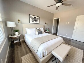 Building Photo - Unfurnished 3 Bedroom 2 Bath  Apartment With Lake-views of Table Rock Lake from each Room