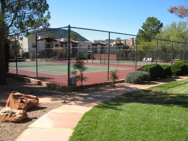 Building Photo - CONDO - OAK CREEK ESTADOS - VILLAGE OF OAK CREEK