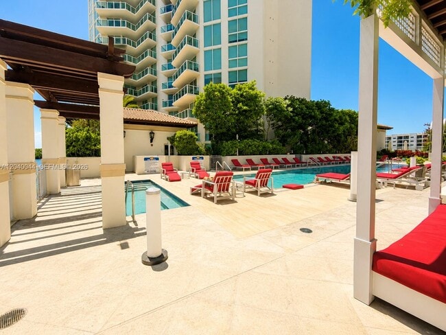 Building Photo - 200 Sunny Isles Blvd
