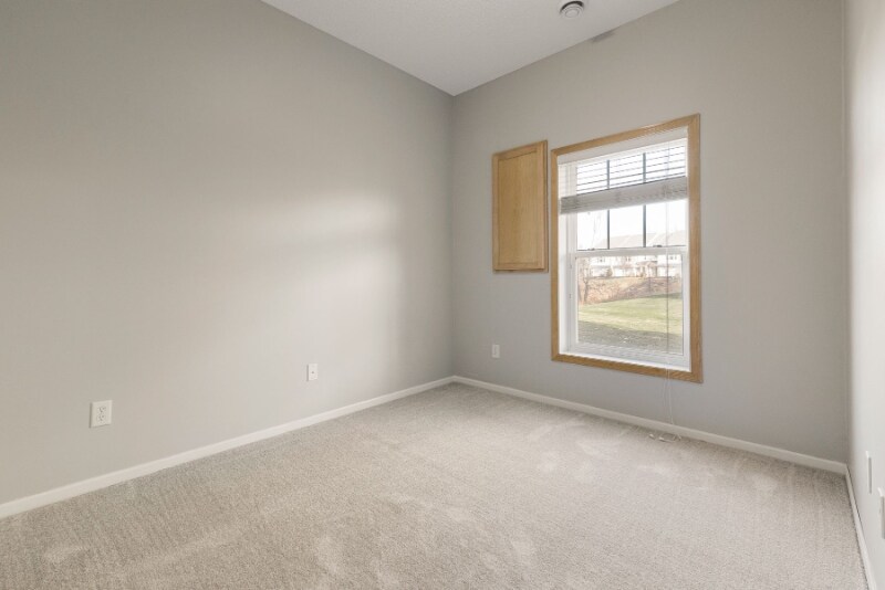 Building Photo - 5030 Fountain Lane N