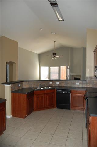 Building Photo - 5313 Comanche Wells Dr