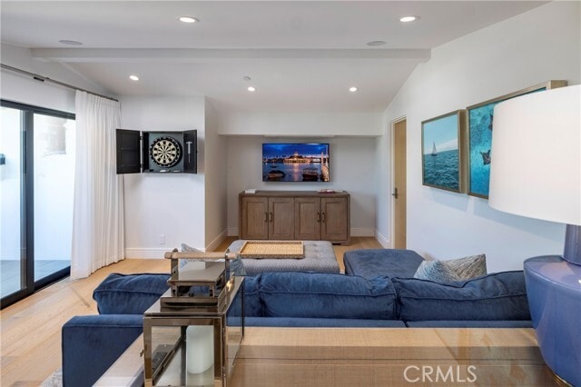 Building Photo - 130 S Bay Front