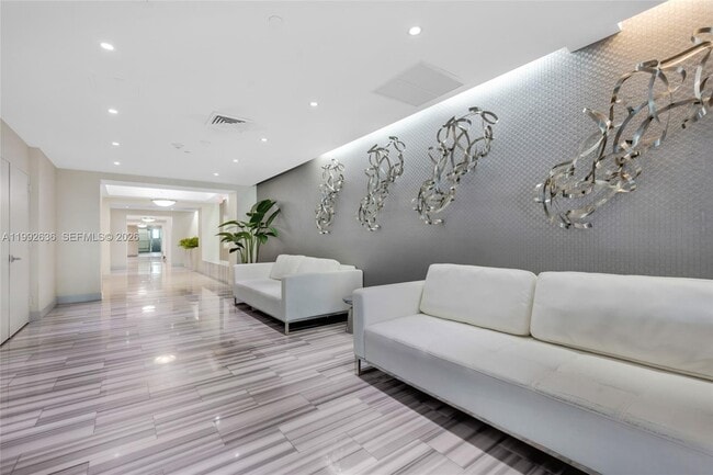 Building Photo - 3030 NE 188th St