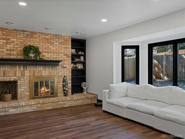 Building Photo - 8049 Sweet Water Rd