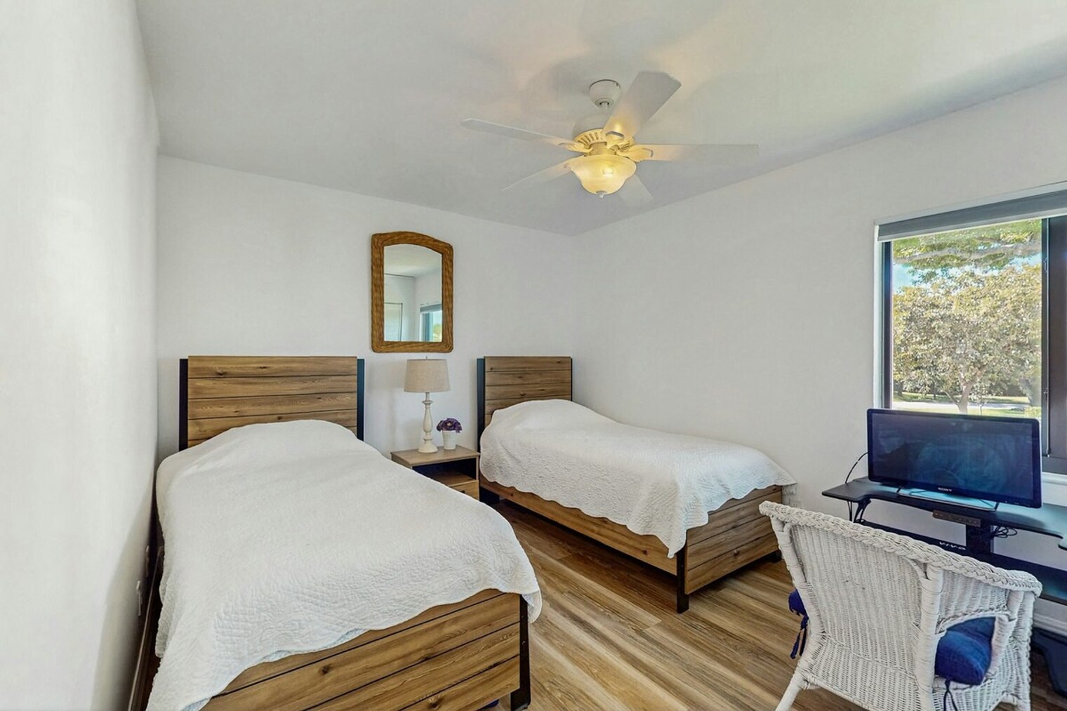 Building Photo - 655 Windsurf Ln