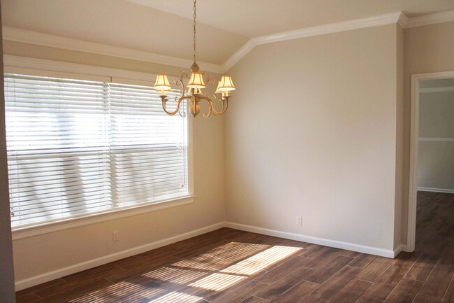 Building Photo - RENOVATED 3-BEDROOM IN REDLAND RANCH, NORT...