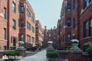 Building Photo - 4411 N Wolcott Ave