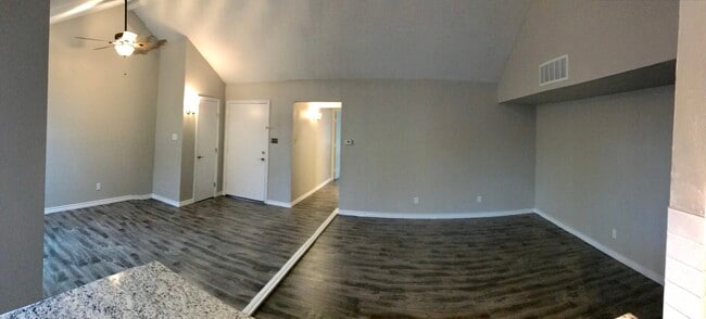 Building Photo - 670 W Warrior Trail