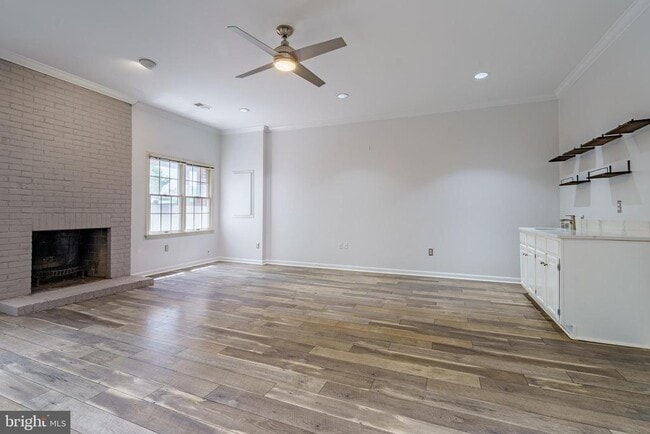 Building Photo - 112 Gretna Green Ct