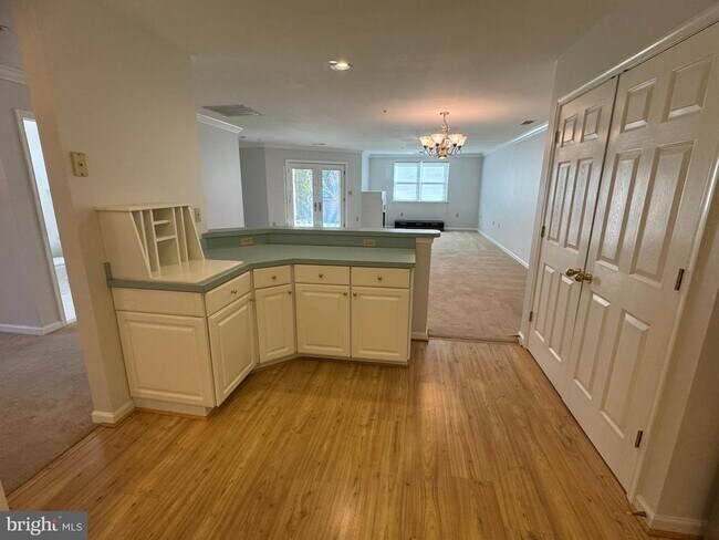 Building Photo - 102 Mercer Ct