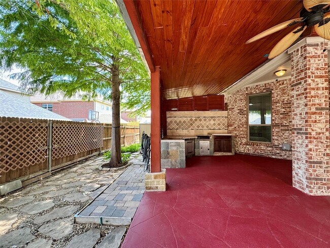 Building Photo - 8730 Isaac St