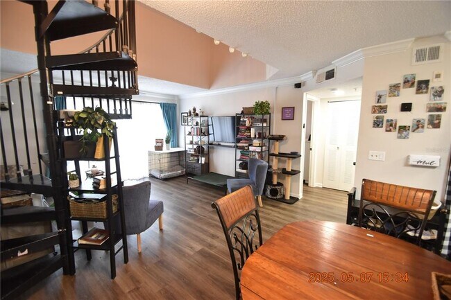 Building Photo - 2400 Feather Sound Dr