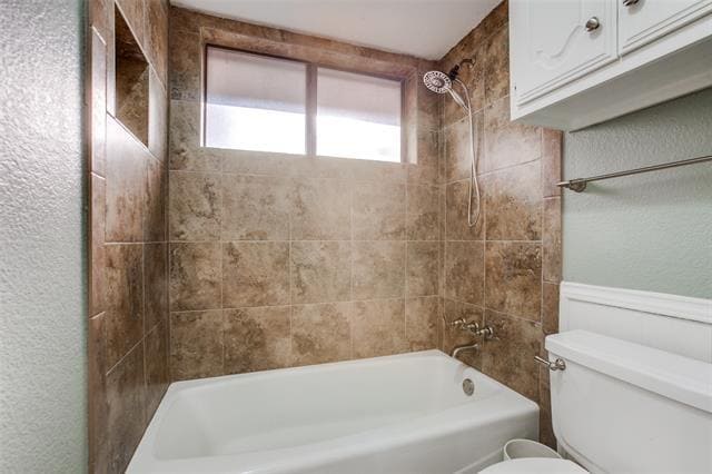 Building Photo - 2211 Bluebonnet Dr