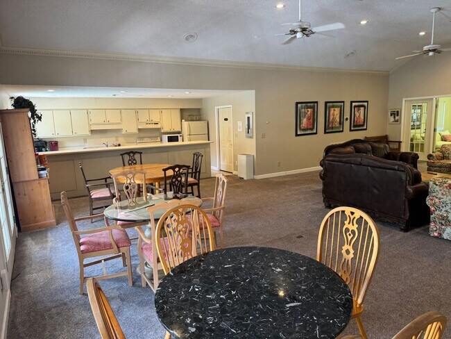 Building Photo - 5005 Wingate Way