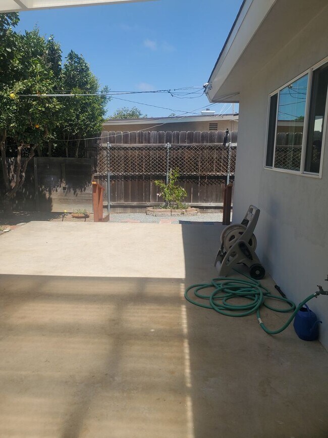 Building Photo - Recently Upgraded and Refreshed House with Pool and Casita