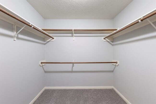 Building Photo - 62 S Dreamweaver Cir