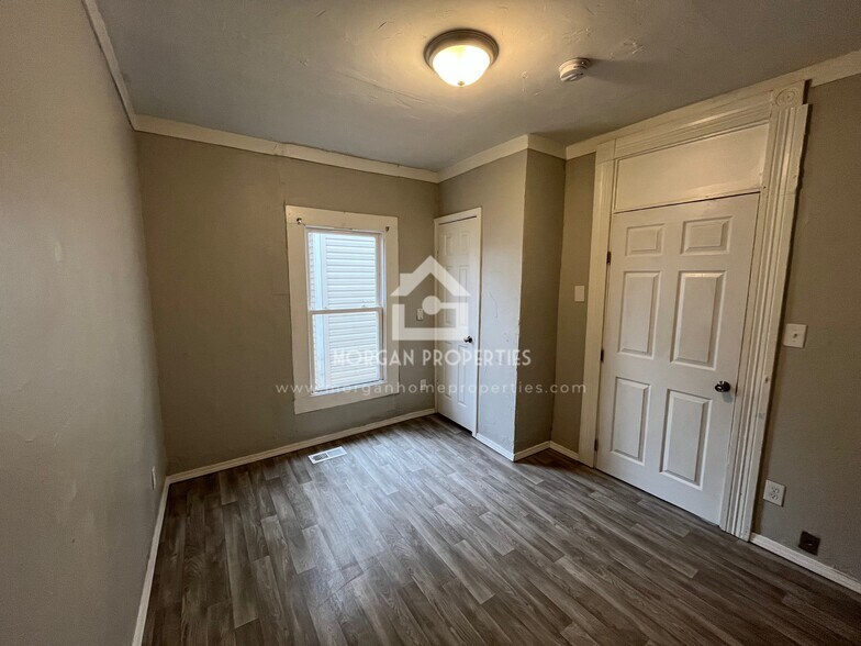 Building Photo - 1320 Pearl St