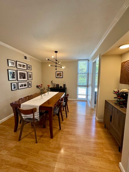 Building Photo - 31555 Lindero Canyon Rd