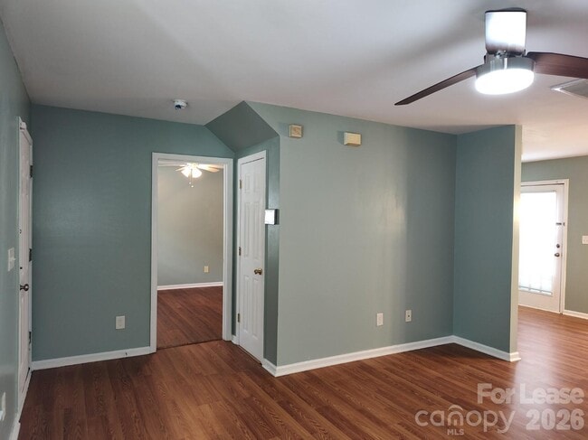 Building Photo - 5226 Beam Lake Dr