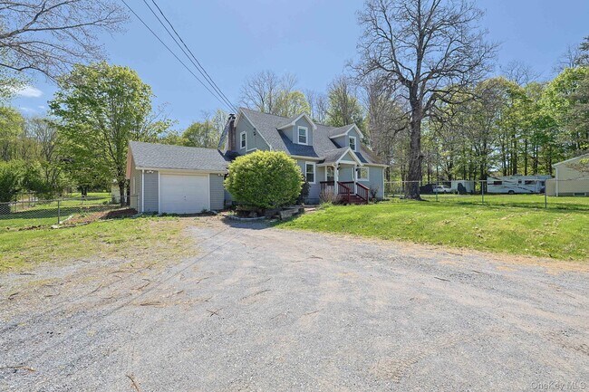 Building Photo - 1604 NY-9G