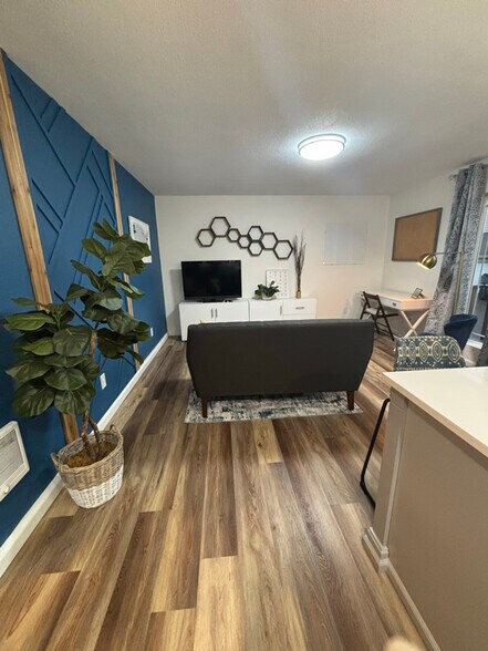 Building Photo - 13926 SE 141st Ave