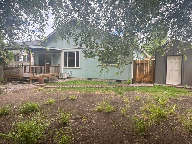 Building Photo - Charming 3-Bedroom Home in the Heart of Tenino