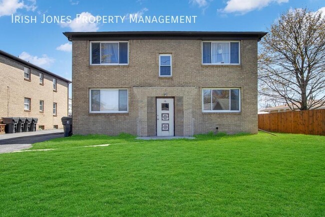Primary Photo - 16 St James Pl