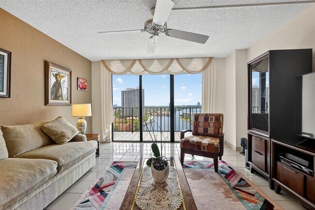 Building Photo - 18151 NE 31st Ct