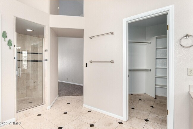 Building Photo - 12349 N 71st Dr