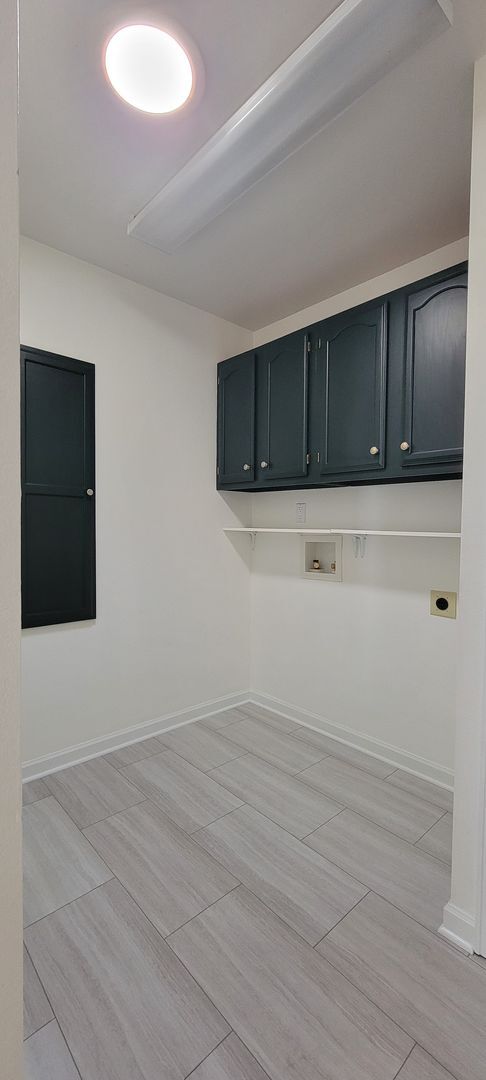 Building Photo - 2213 Twinflower W