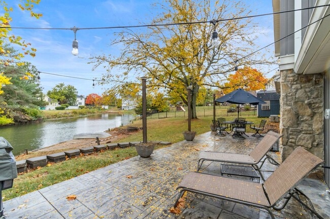 Building Photo - AVAILABLE NOW! Waterfront Living in Carmel!