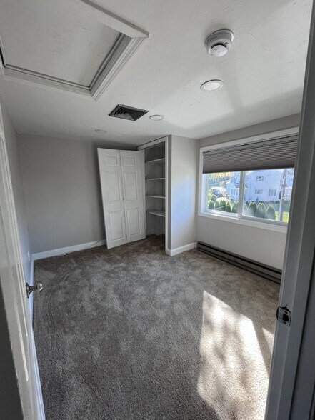 Building Photo - 48 Aberdeen Rd