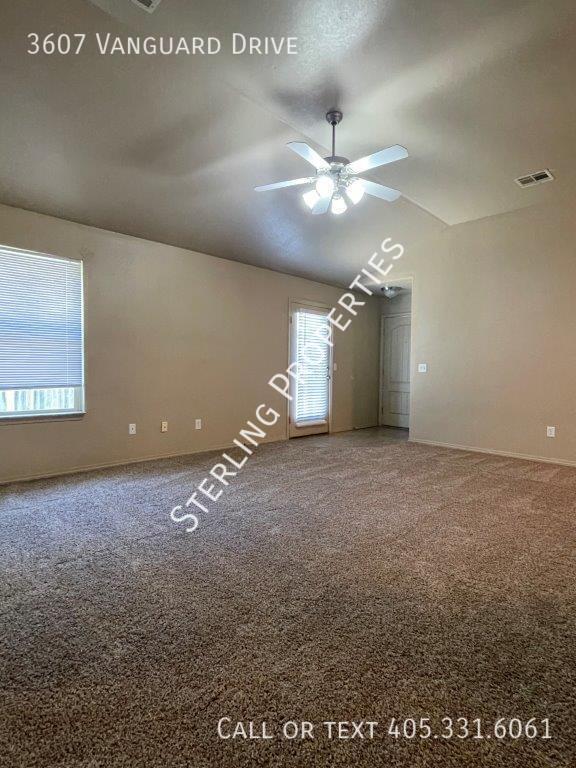 Building Photo - 3607 Vanguard Dr