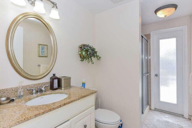 Building Photo - 1801 S US Hwy 1