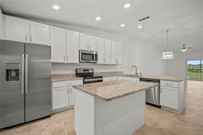 Building Photo - 43051 Greenway Blvd