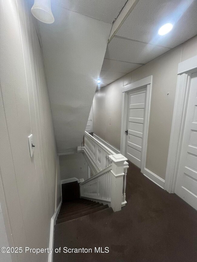 Building Photo - 304 Pittston Ave