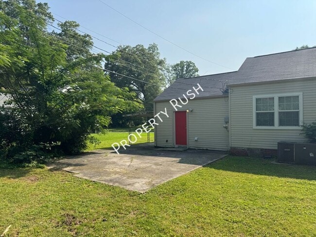 Building Photo - 4502 S Choctaw Dr